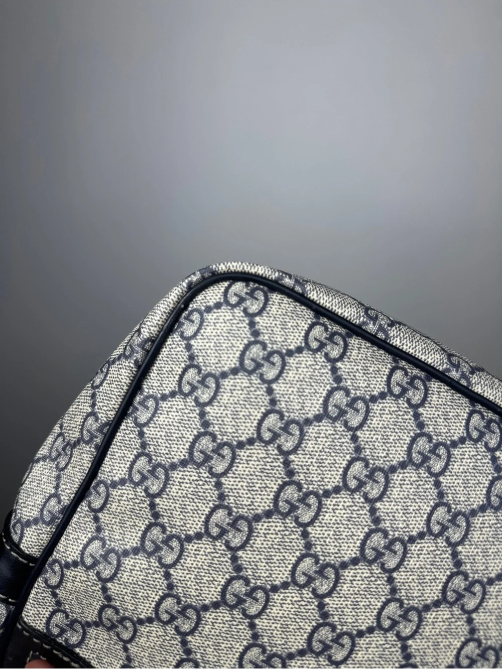 Gucci Small Gray/Black GG Supreme Messenger Crossbody Bag